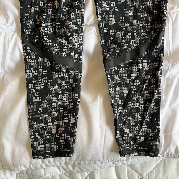 Sweaty Betty Zero Gravity Pocket 7/8 Running Leggings Size 4-6 - Picture 3 of 8